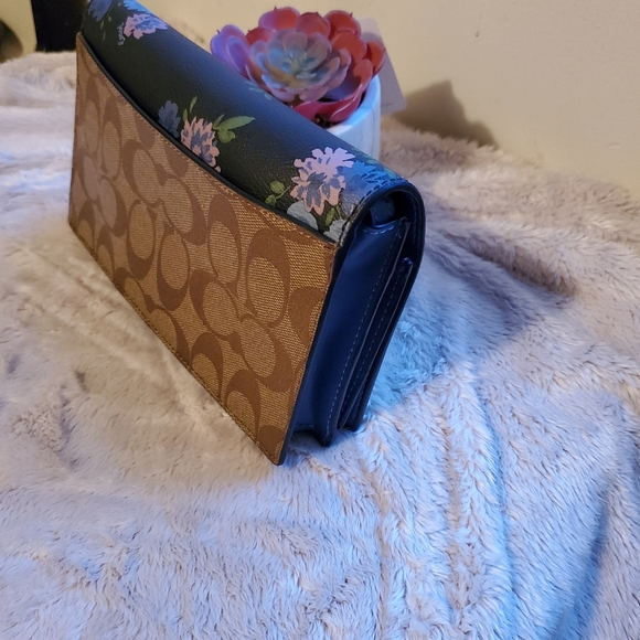 COACH Hayden Foldover clutch - Picture 5 of 14